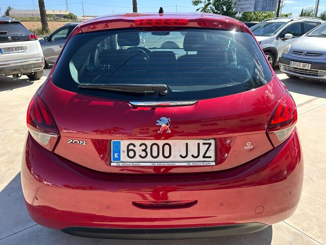 PEUGEOT 208 ALLURE 1.2 E-THP AUTO SPANISH LHD IN SPAIN 113000 MILES SUPERB 2015
